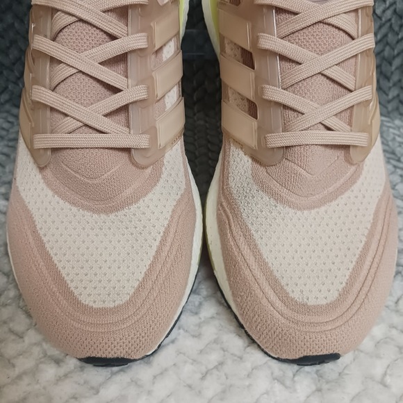Adidas UltraBoost 21 Women's Athletic Running Shoes Pink Beige White Size 11 - Picture 6 of 15